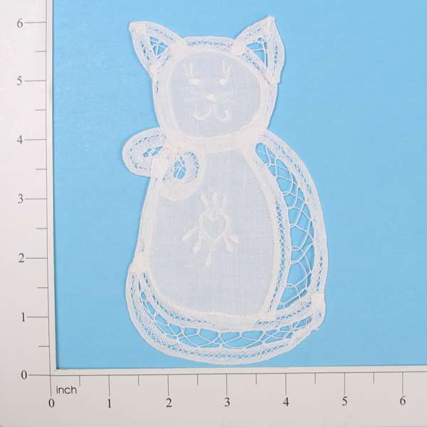 Battenburg Lace Cat Applique/Patch - White Lace, Ribbon & Pearl Appliques