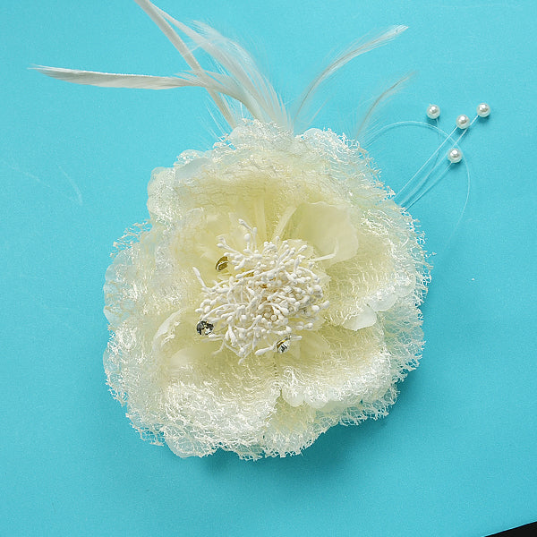 Vintage Floral Brooch and Hair Accessory Flowers & Bows