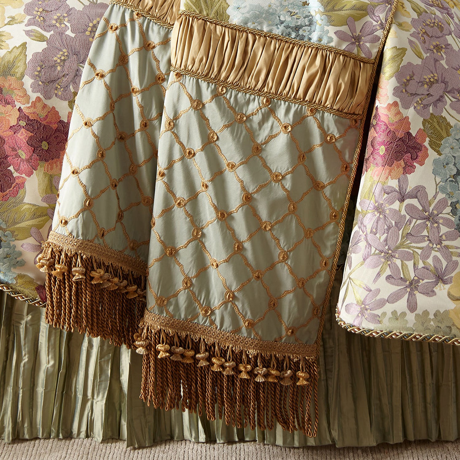 Karuna 6" Bullion Fringe Trim (Sold by the Yard) Bullion Fringe