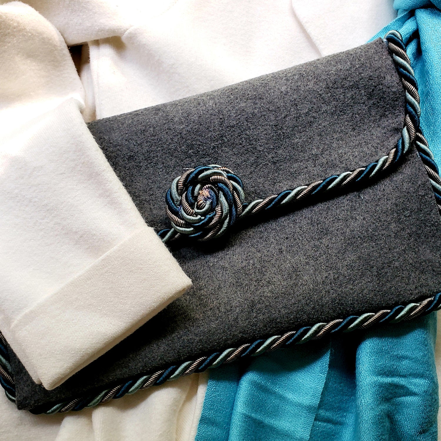 Nicholas 3/8" Twisted Lip Cord Trim (Sold by the Yard) Cords & Lip Cords