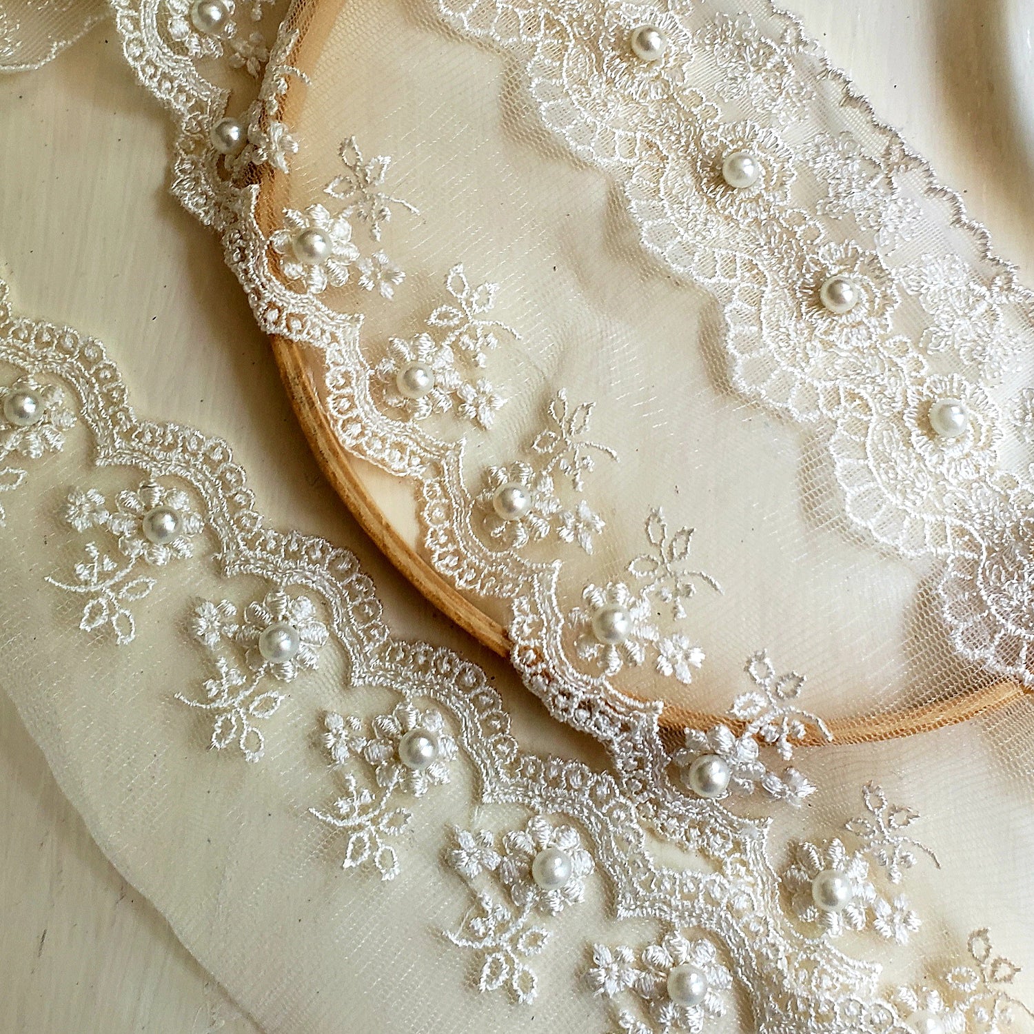 Vintage Daisy with Pearl Bridal Lace Trim (Sold by the Yard) Trims & Fringes