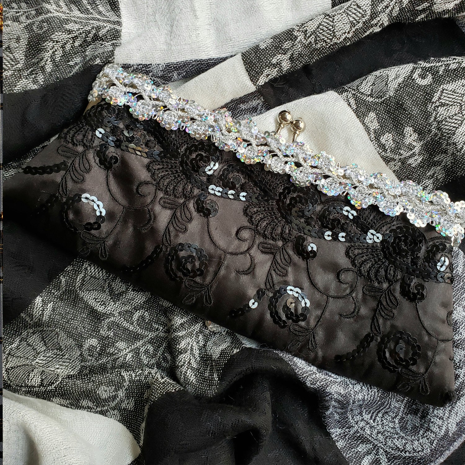 Sharon Scallop Edge Sequin Braid Trim (Sold by the Yard) Trims & Fringes