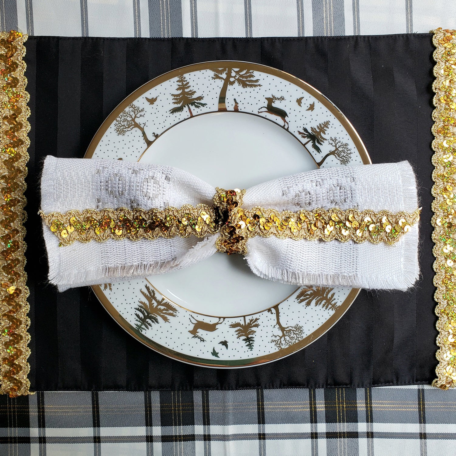 Sharon Scallop Edge Sequin Braid Trim (Sold by the Yard) Trims & Fringes