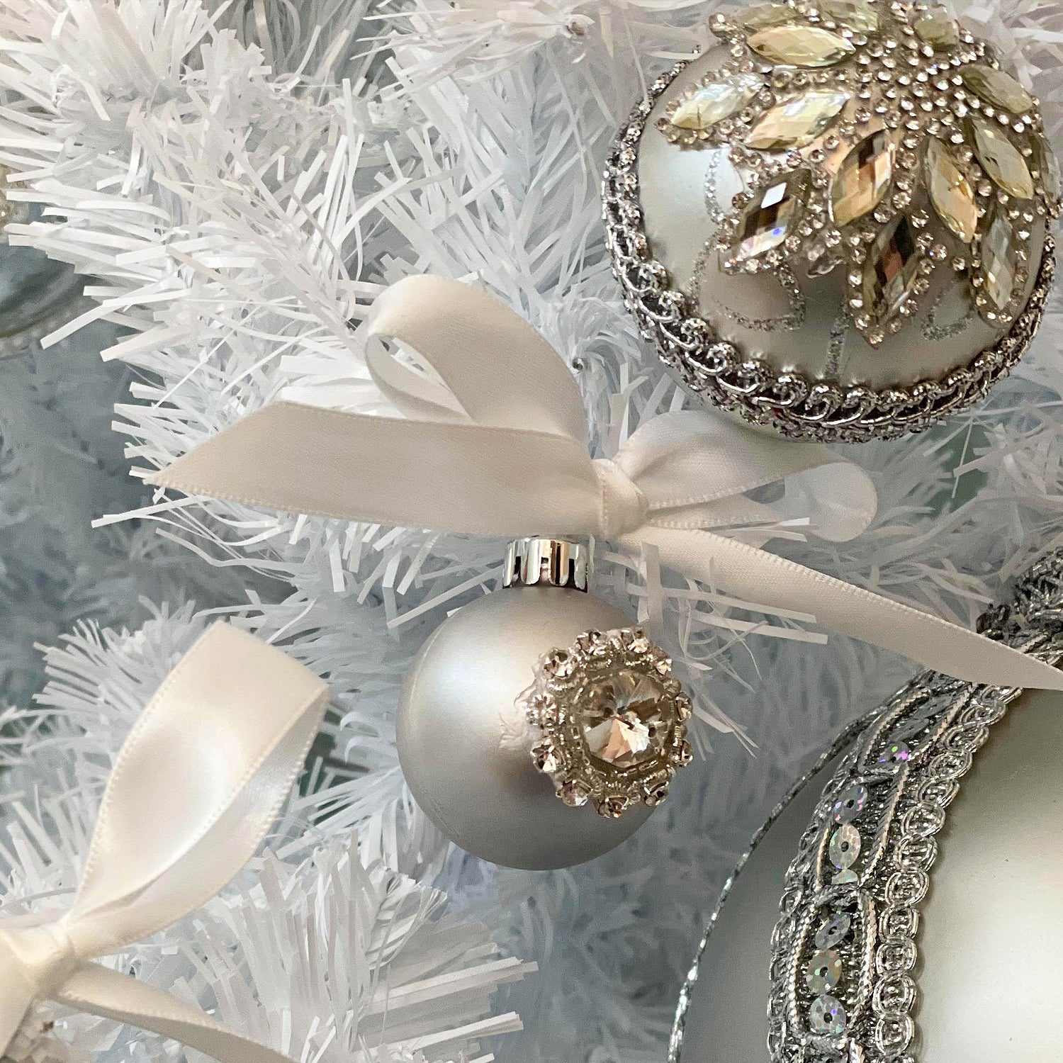 Draya Metallic Woven Braid Trim Trims & Fringes