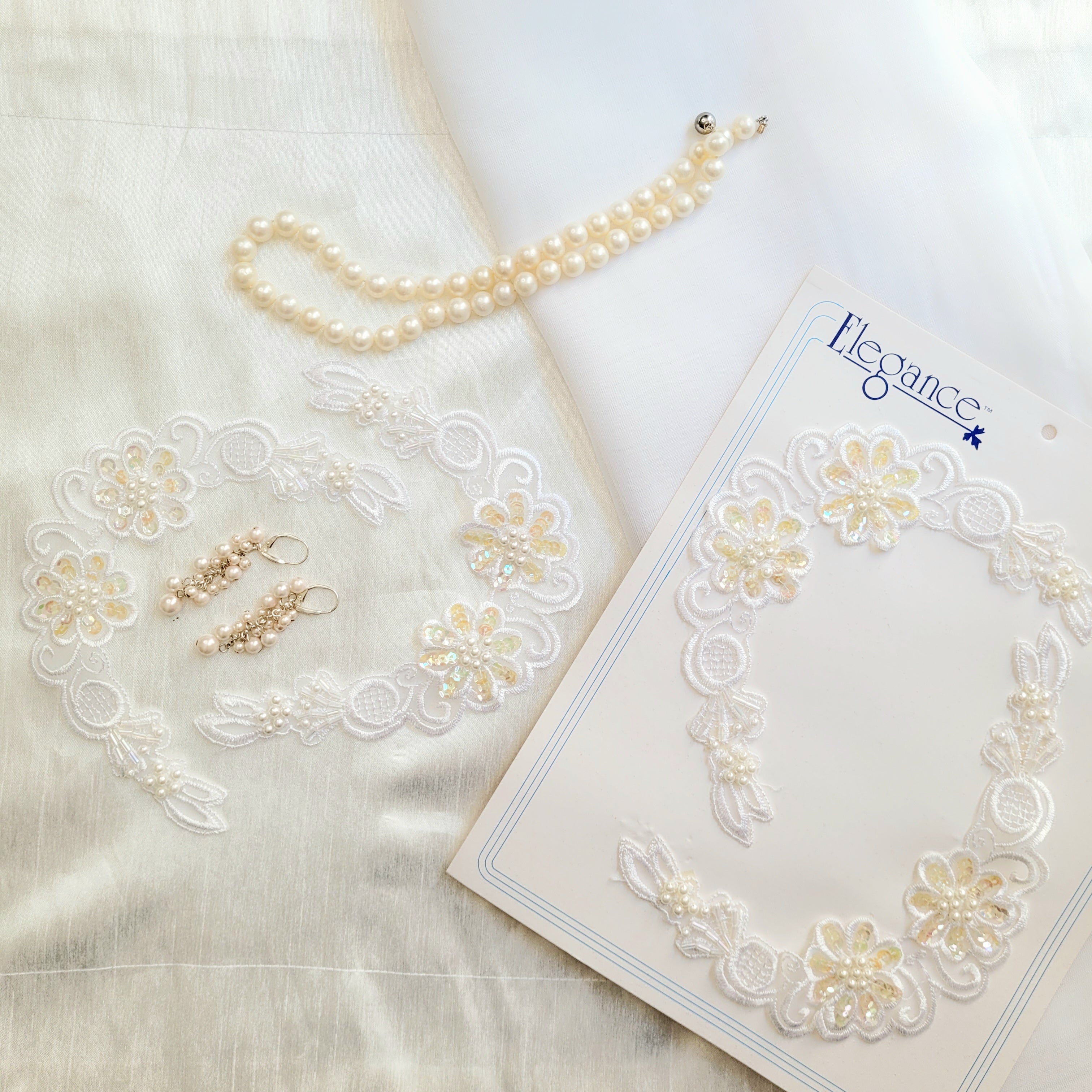 Vintage Bridal Pearl Rose Lace Applique/Patch 2 Pack 4 1/4" x 3" - White