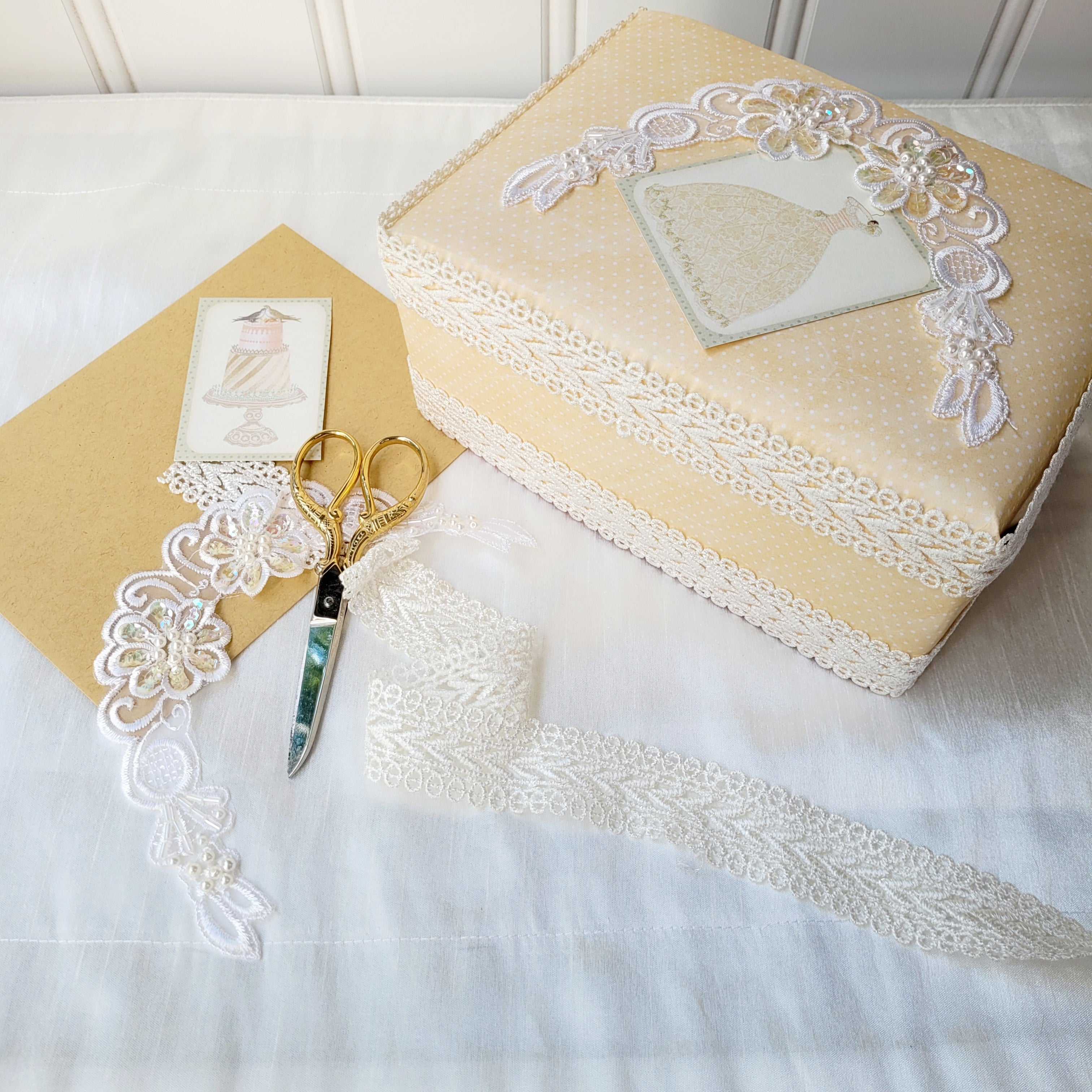 Vintage Bridal Pearl Rose Lace Applique/Patch 2 Pack 4 1/4" x 3" - White