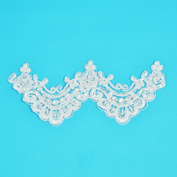 Vintage Paris Lace Trim with Pearl Accents (Sold by the Yard) Trims & Fringes