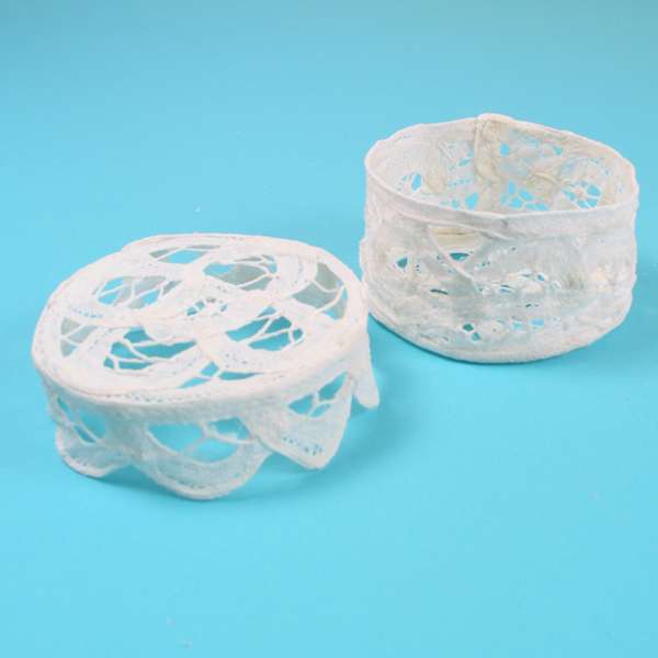 Battenburg Round Box - White - Small