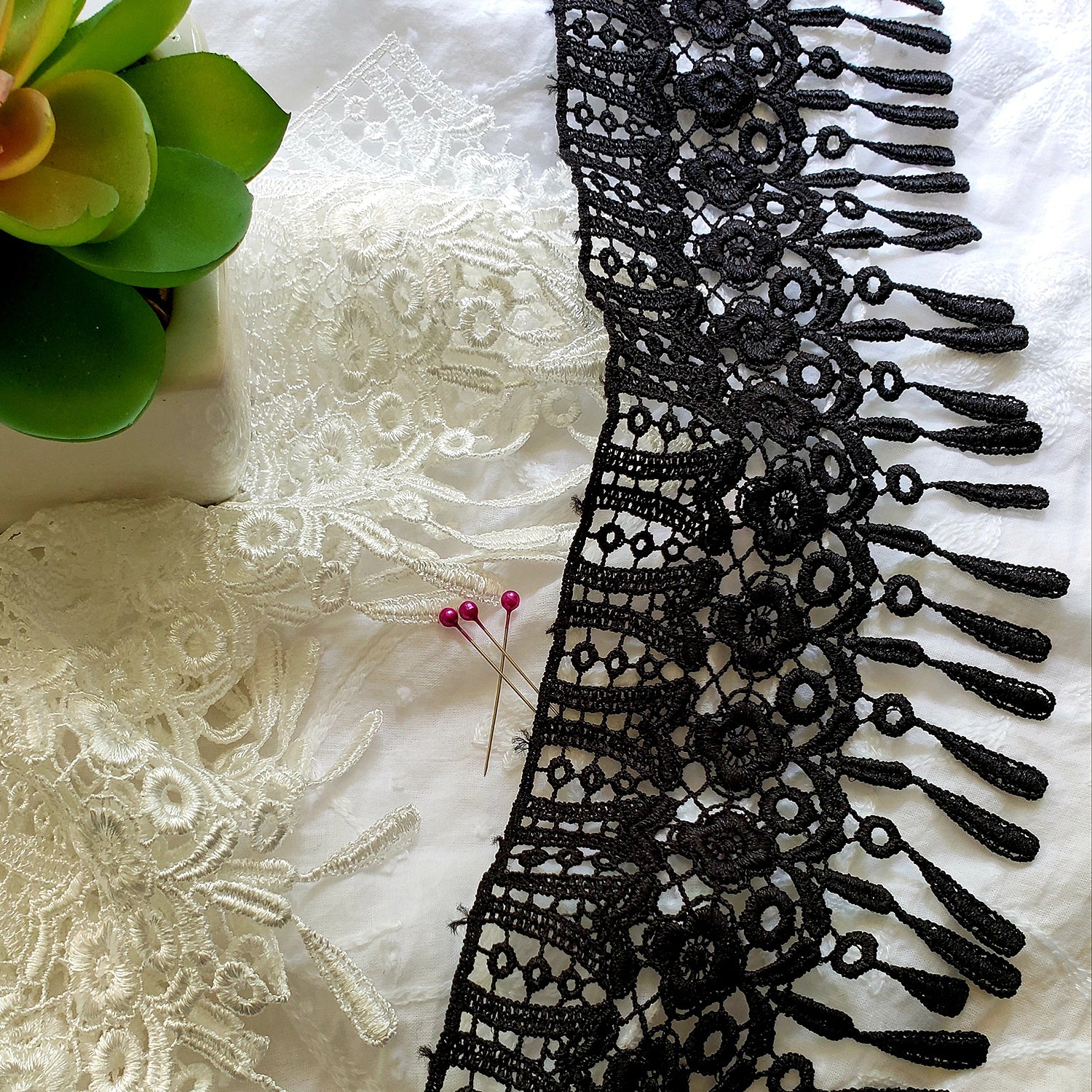 5 Yards of Elizabeth Lace Fringe Trim