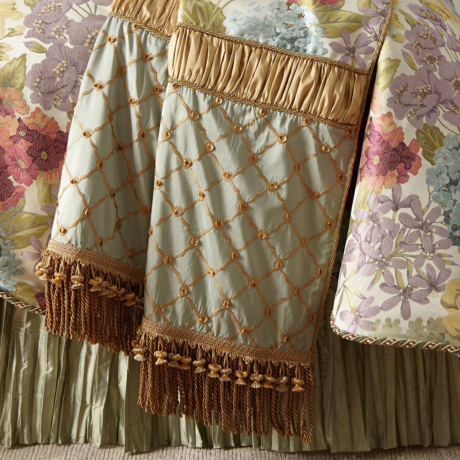 Conso Tassel Fringe Trim   (Sold by the Yard)