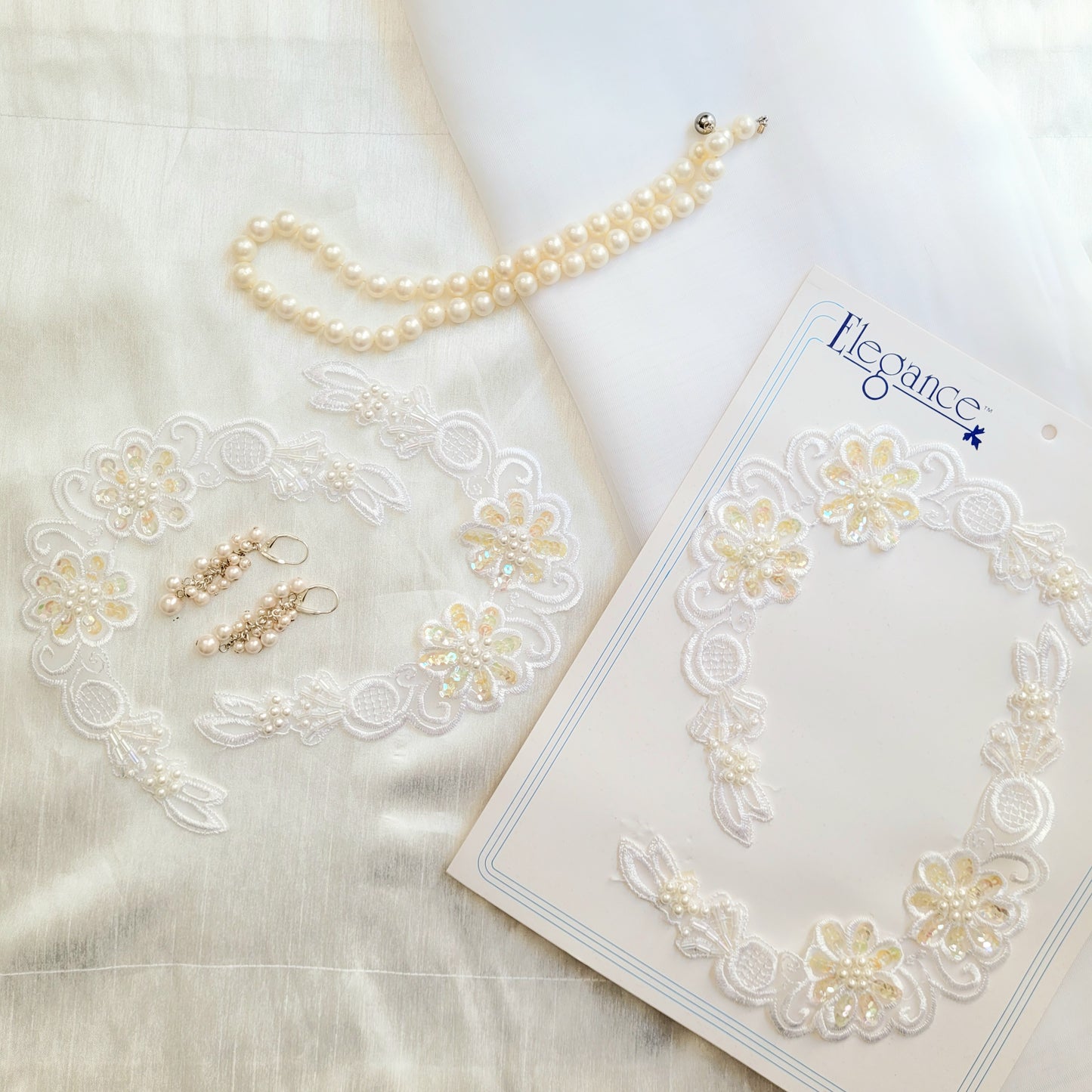 Vintage Bridal Pearl Rose Lace Applique/Patch 2 Pack 4 1/4" x 3"  - White