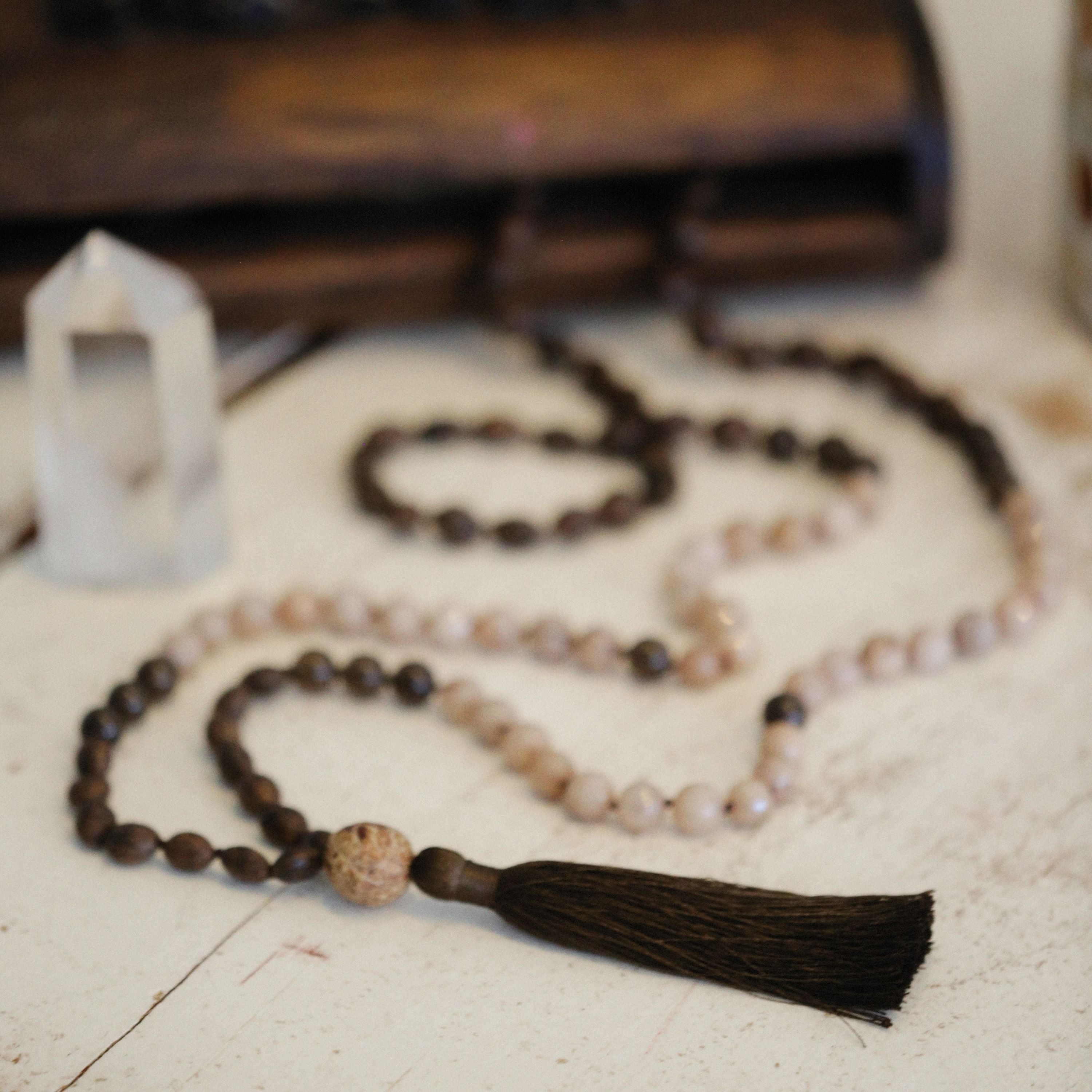 Conso Fiber/Bead Tassel  - Natural